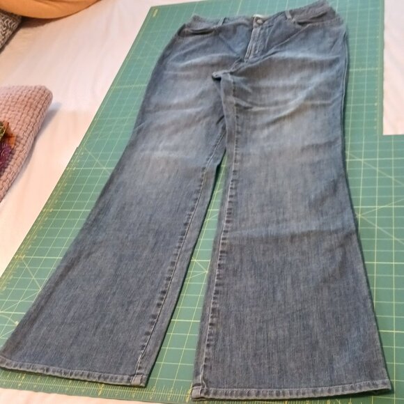 Dana Buchman Denim - Dana Bachman Denim